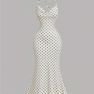 Chic Spotted Maxi Dress